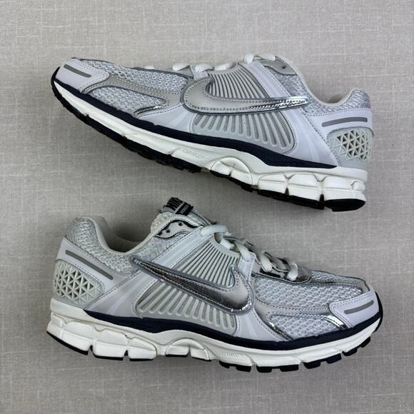 ? 2023 Nike Zoom Vomero 5 “Photon Dust Metallic Silver” 10M main image 5